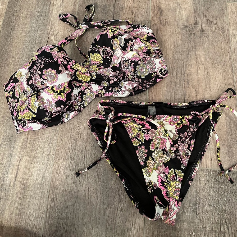 Victoria Secret Pink/Yellow Bikini (36DD/Small)